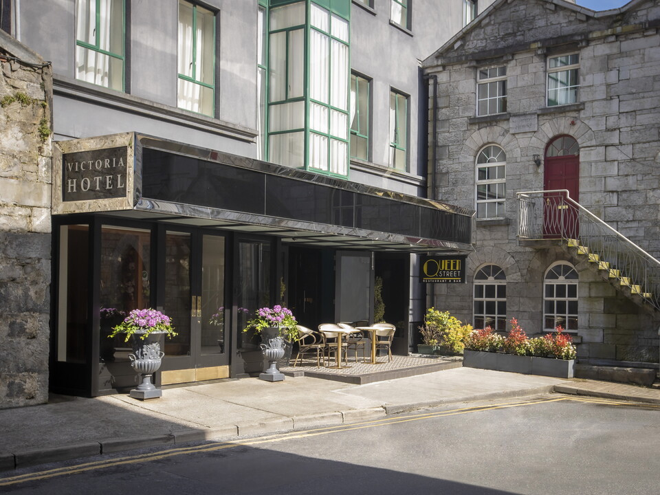 Victoria Hotel